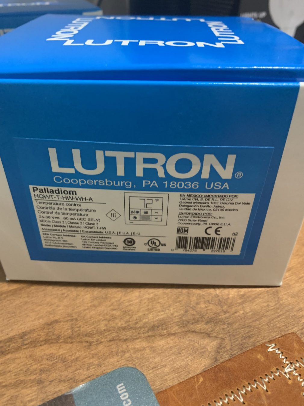 Lutron Palladiom T Stat White